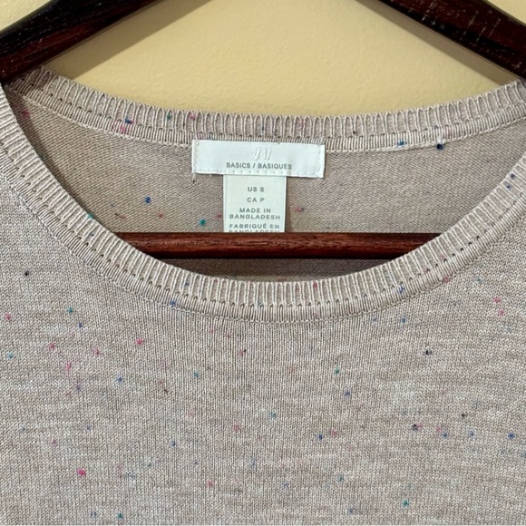 H&M| Basics Cream Confetti Cake Short Sleeve Sweater Sz S - Picture 2 of 6